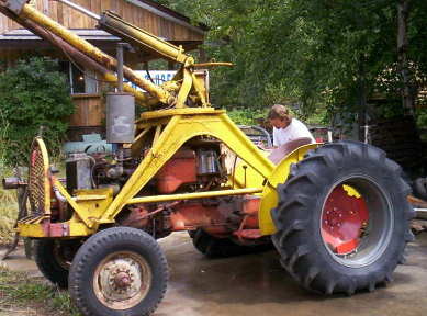 tractor3.jpg