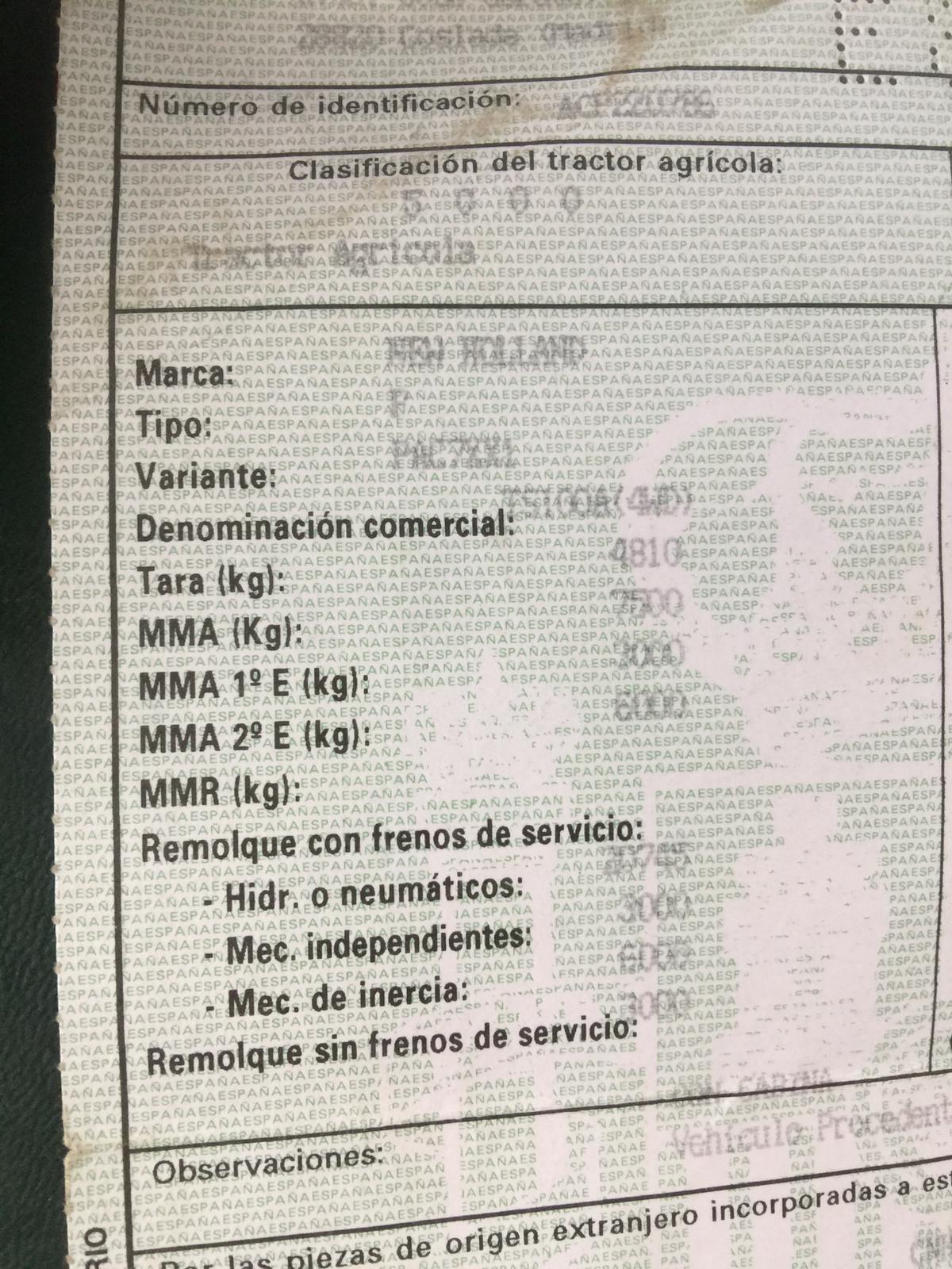 Donde pone frenos de servicio , siempre he entendido que son los kilos de arrastre,el remolque con su carga, que me corrija alguien sí me equivoco