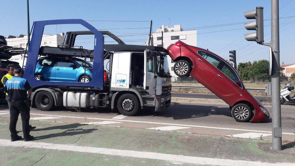 coche-caido-valladolid_detail.jpg